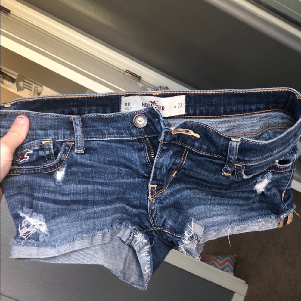 00 hollister shorts